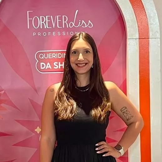Carina Gallassi Oliveira