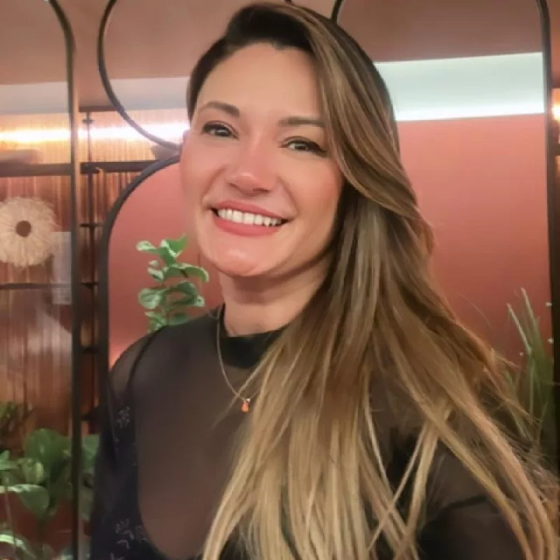 Kênia Araújo